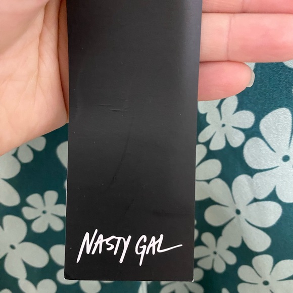 NWOT Nasty Gal high rise wide leg floral trousers size medium 2 pockets - Picture 6 of 13